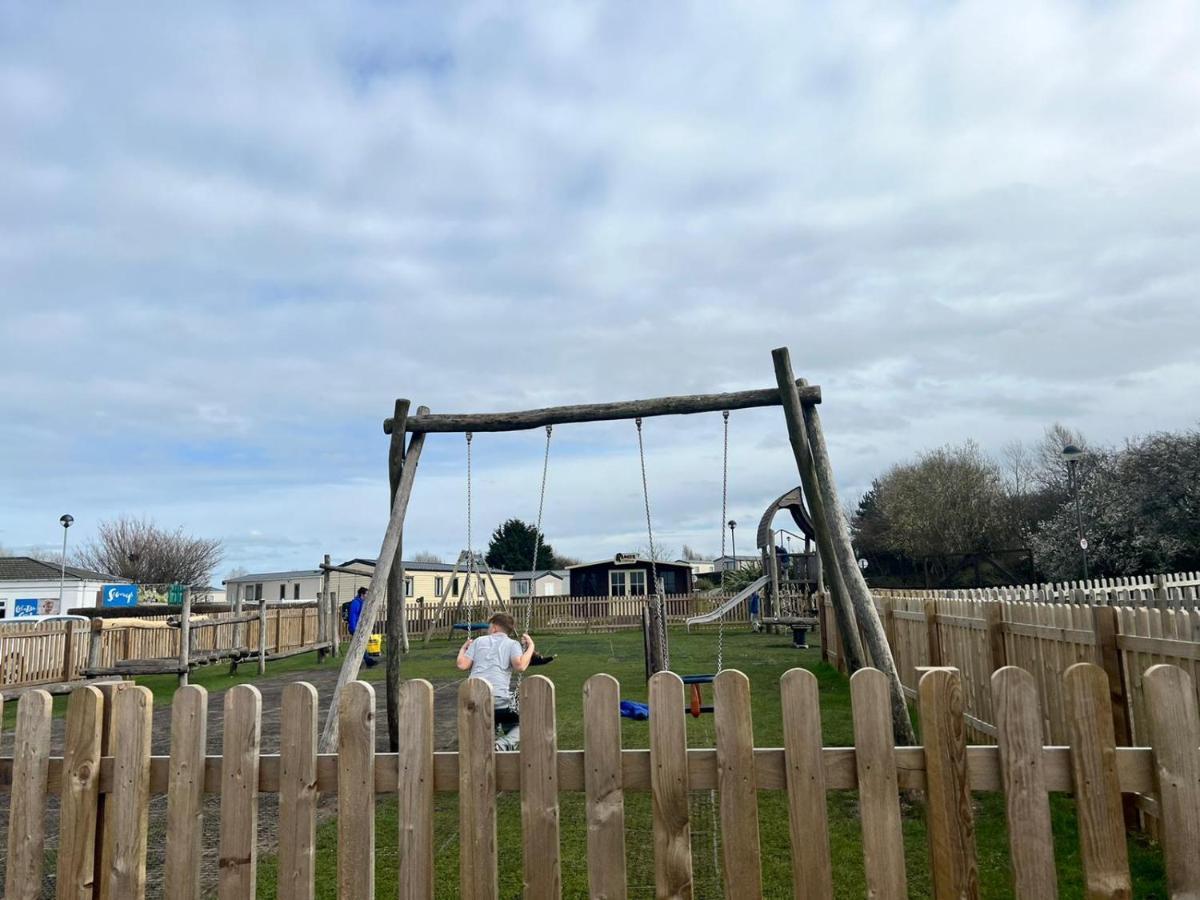 Blackpool Caravan In Haven Marton Mere Holiday Park Zewnętrze zdjęcie